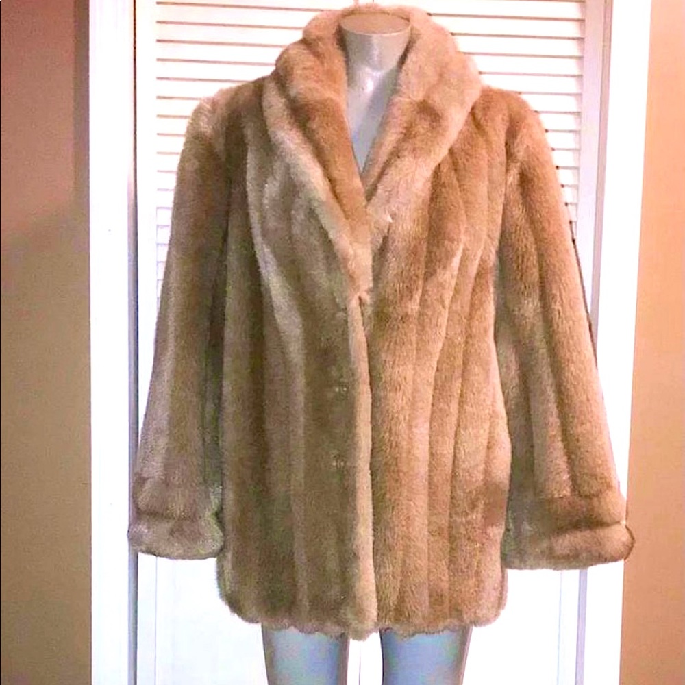 Rare Authentic Vintage 1950’s-1970’s Mar-Del by Rice Faux Fur Faux Mink Coat